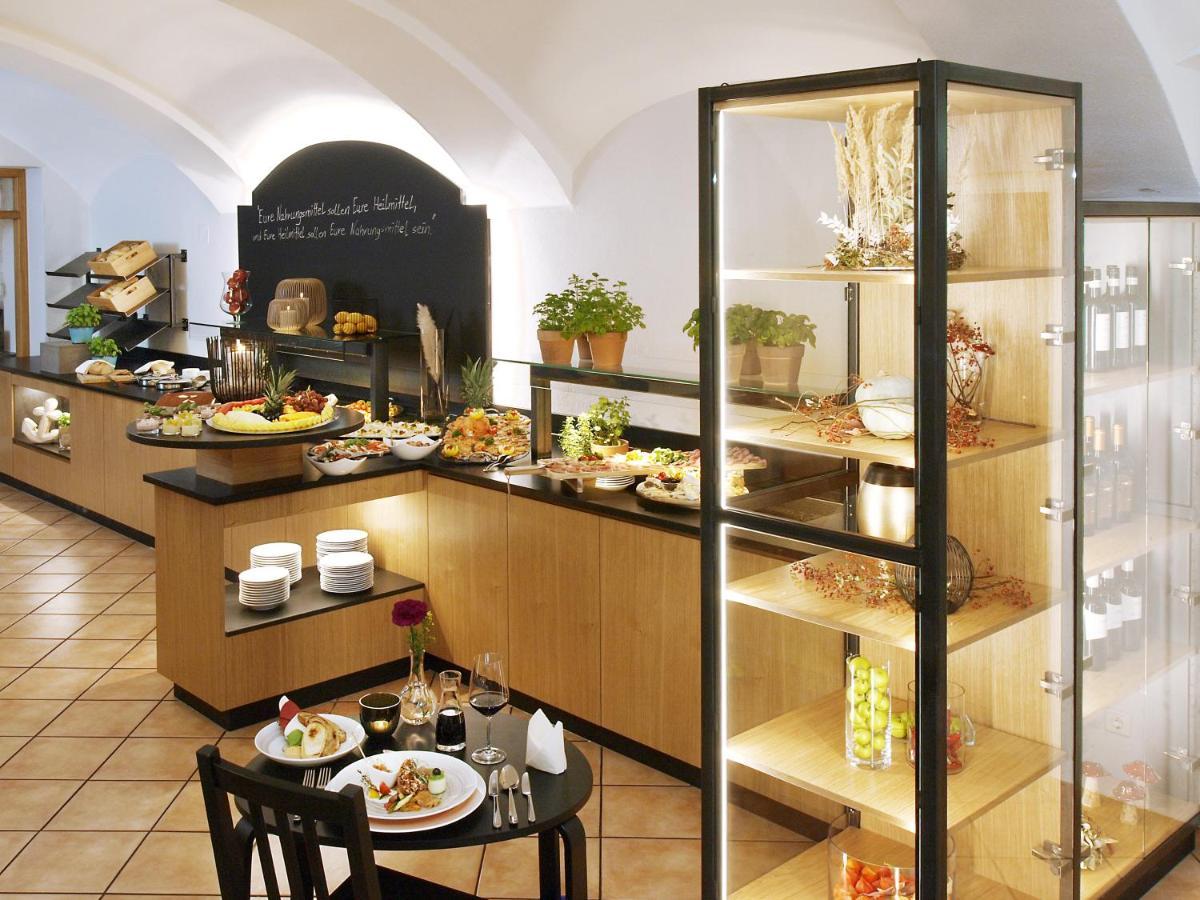 Hotel Restaurant Zum Goldenen Anker Mit Hallenbad & Wellnessbereich Windorf  Екстер'єр фото