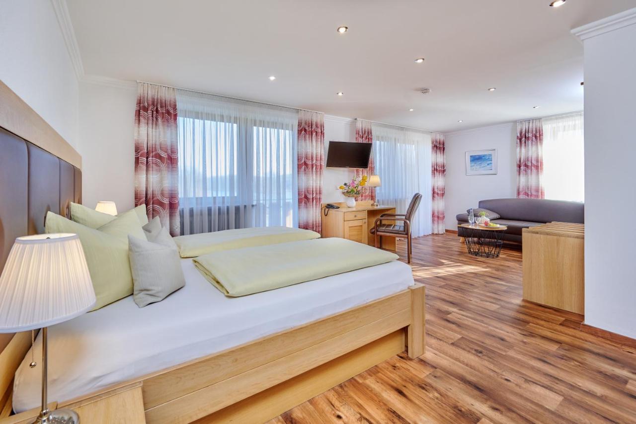 Hotel Restaurant Zum Goldenen Anker Mit Hallenbad & Wellnessbereich Windorf  Екстер'єр фото