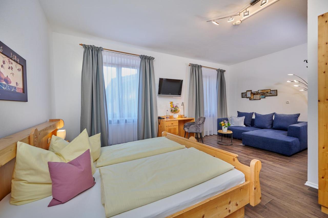 Hotel Restaurant Zum Goldenen Anker Mit Hallenbad & Wellnessbereich Windorf  Екстер'єр фото