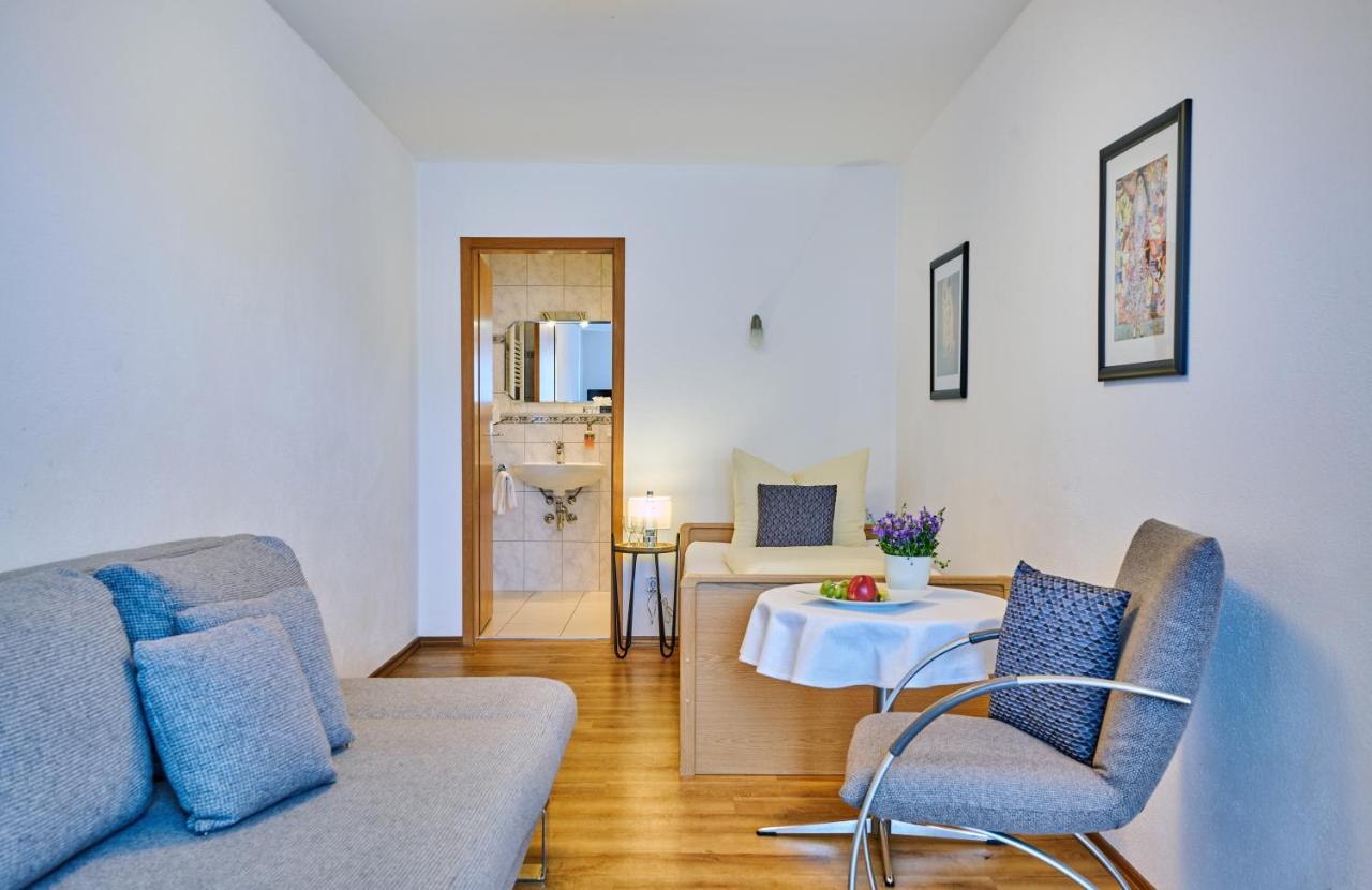 Hotel Restaurant Zum Goldenen Anker Mit Hallenbad & Wellnessbereich Windorf  Екстер'єр фото