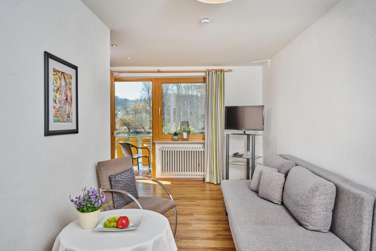 Hotel Restaurant Zum Goldenen Anker Mit Hallenbad & Wellnessbereich Windorf  Екстер'єр фото